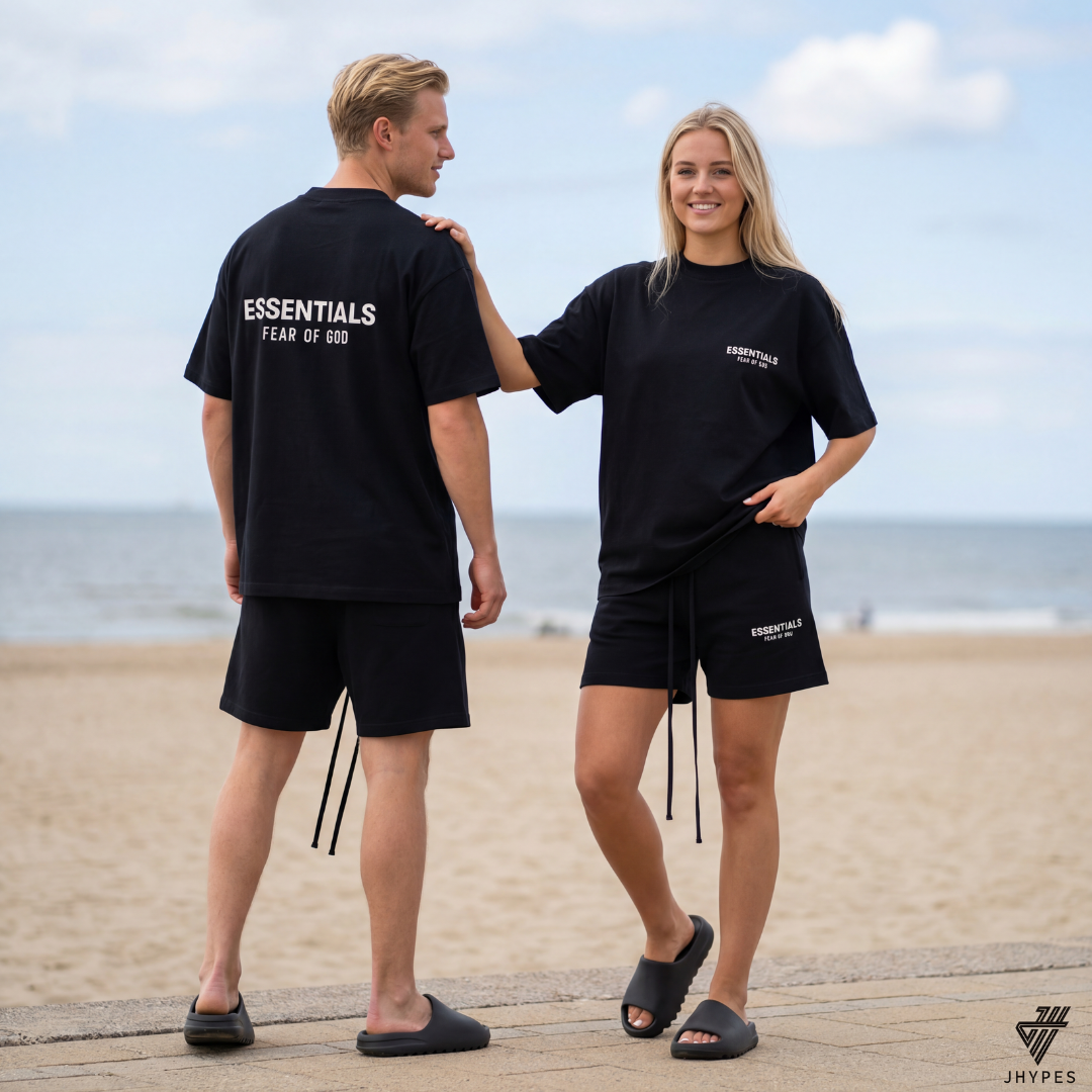 essentials zwarte shirt en korte broek