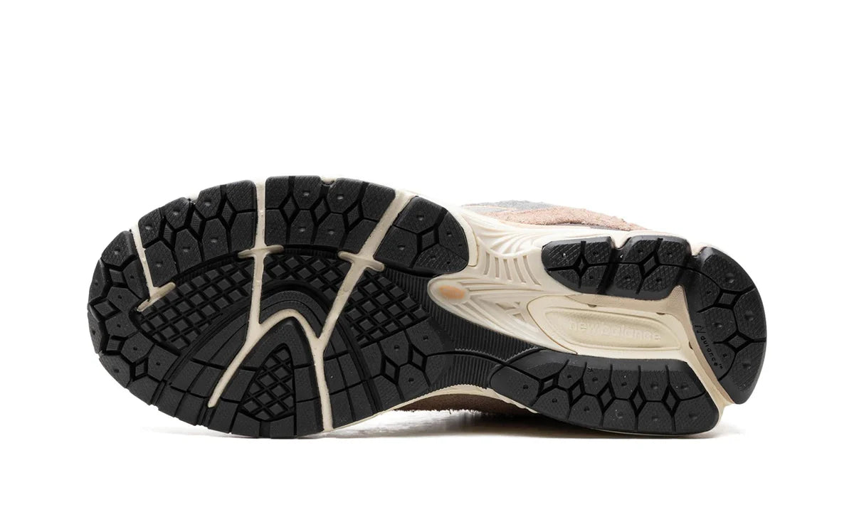 New Balance 2002R Mushroom Hazy Peach-M2002REJ-schoenen JHypes