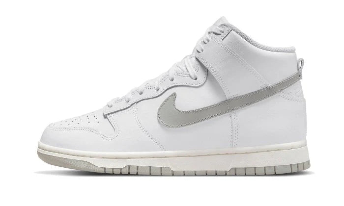 Nike Dunk High Neutral Grau