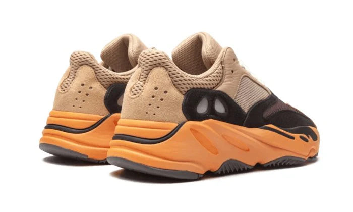 Adidas Yeezy 700 Enflame Amber-GW0297-schoenen JHypes1