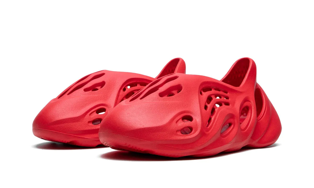 Adidas Yeezy Foam RNNR Vermillion -GW3355-sneaker JHypes