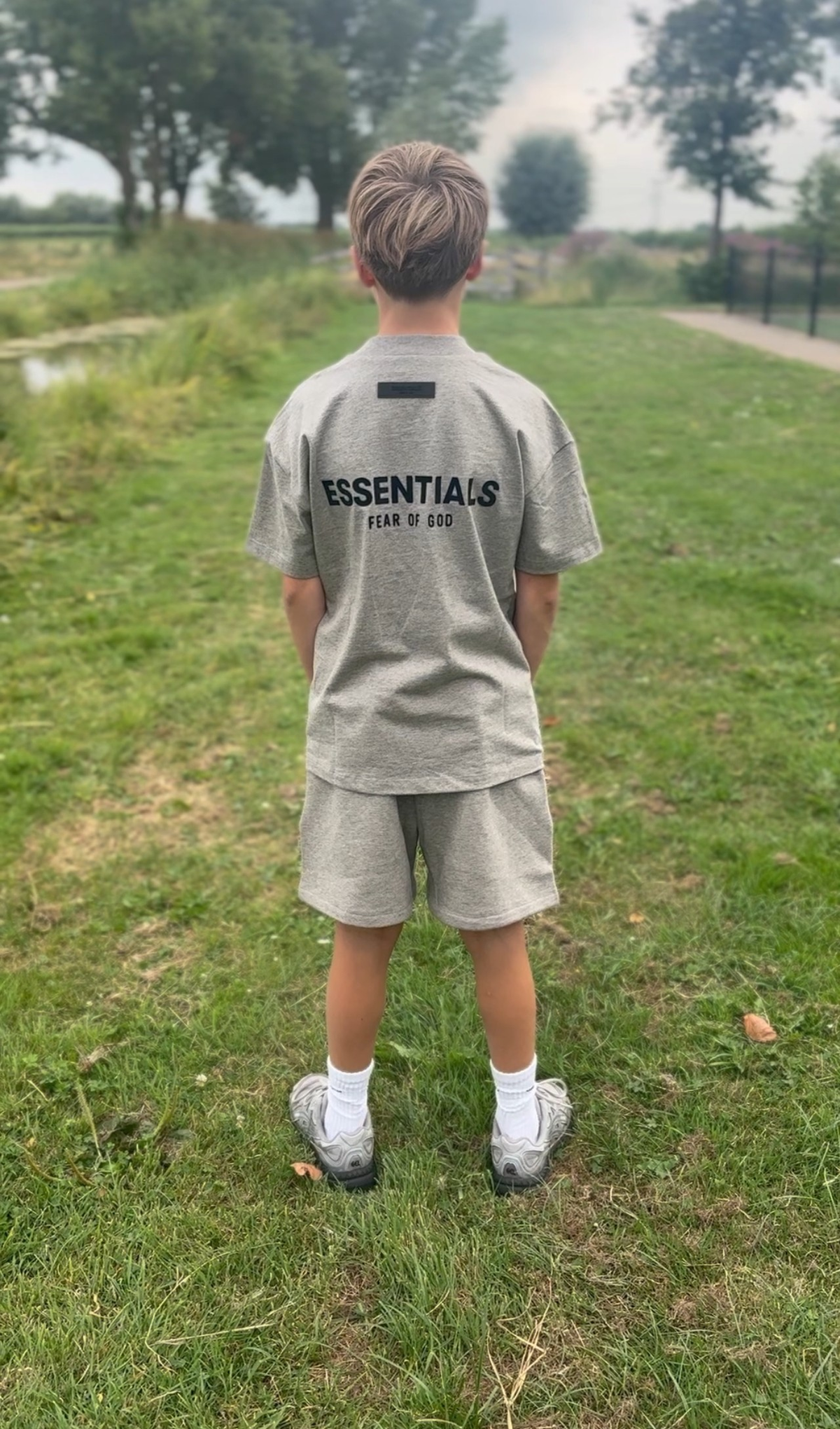 Essentials Fear of god kids dark oatmeal summer set